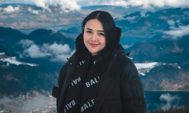 Amanda Manopo: Dari Bintang Sinetron Ke Ikon Populer Indonesia