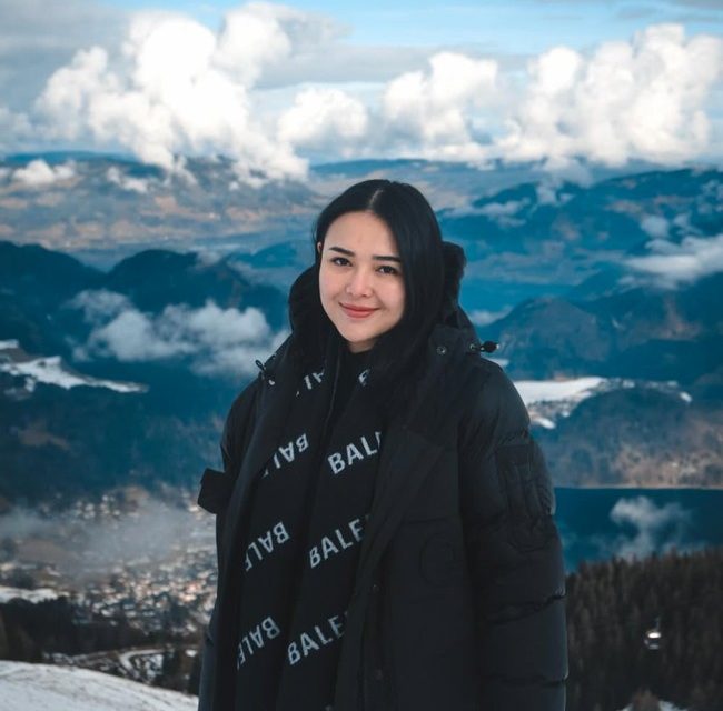 Amanda Manopo: Dari Bintang Sinetron Ke Ikon Populer Indonesia