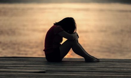 Tips Menjalani Hidup Di Kondisi “Life After Breakup” Dengan Baik