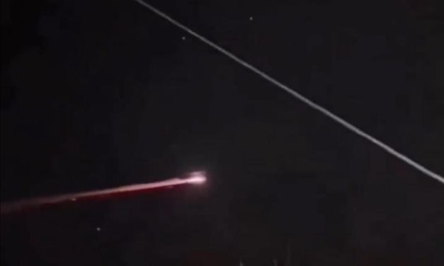 Heboh Penampakan Meteor di Langit Jogja, Ini Penjelasannya