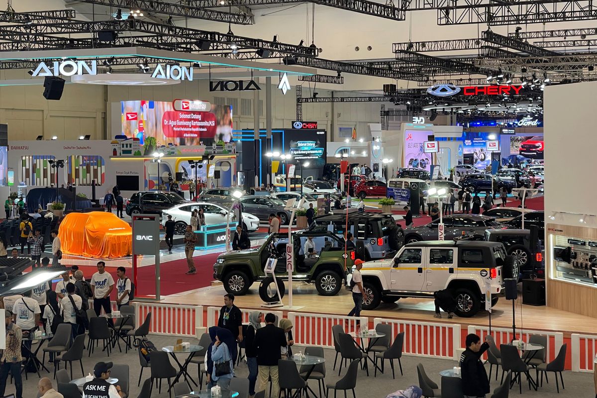 Pasar Mobil